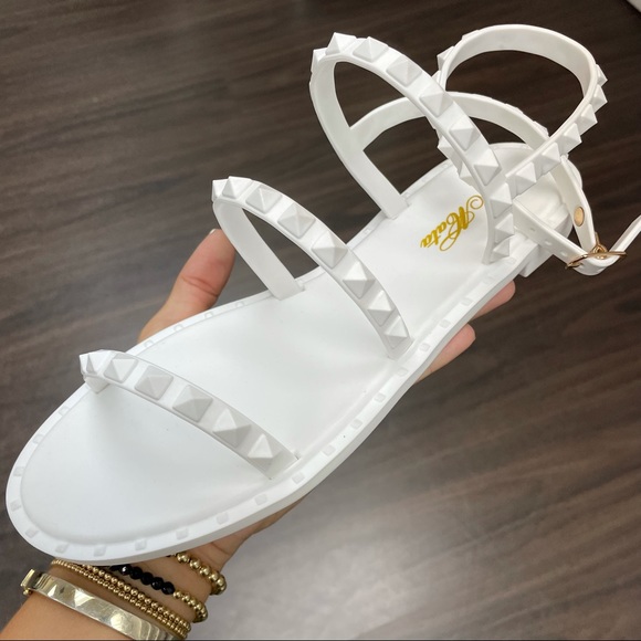 White matte studded sandal - Picture 6 of 6